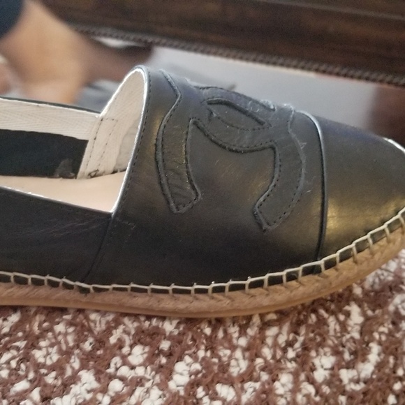 Small - Picture 2 of 2